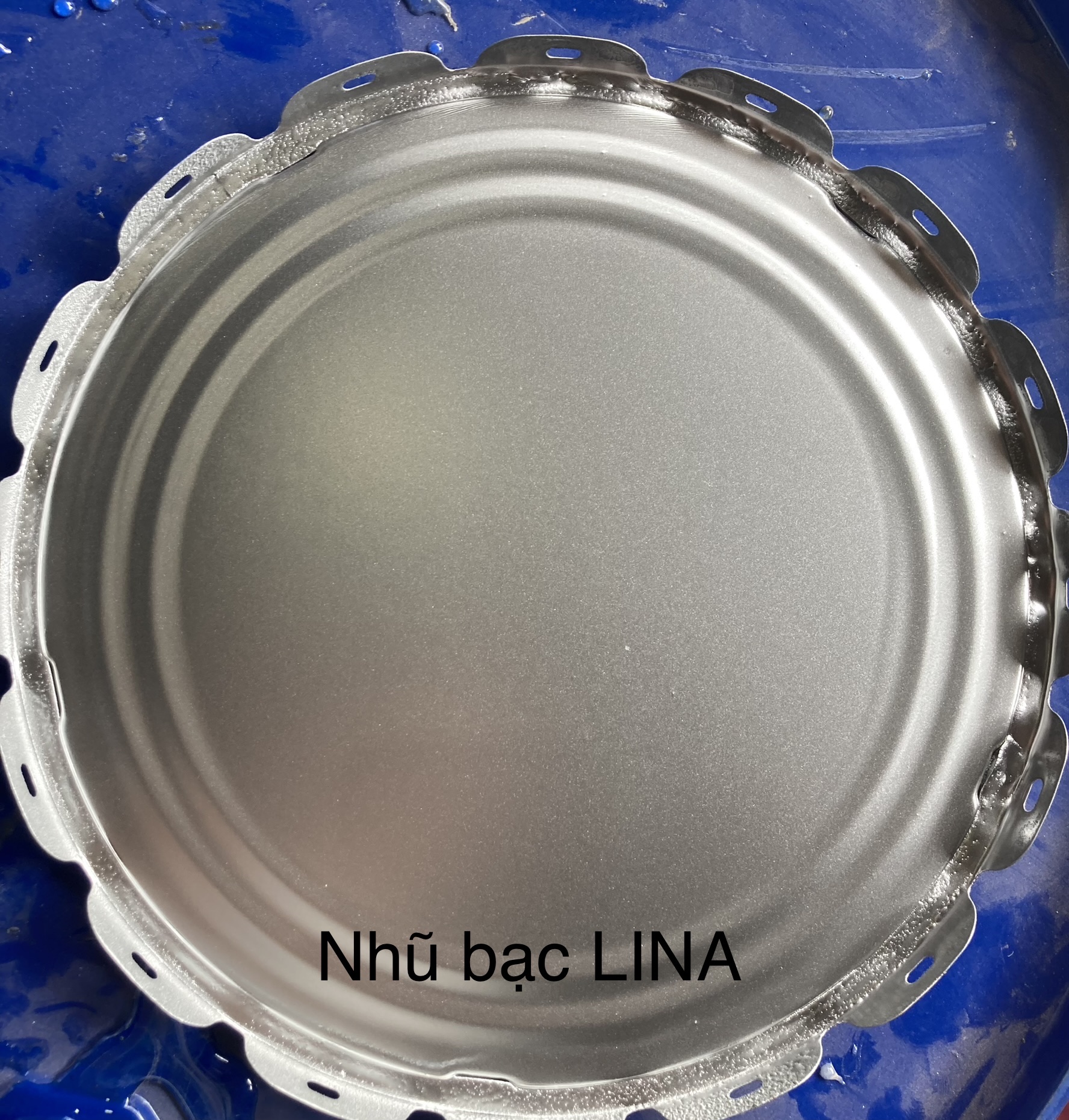 Mua sơn nhũ bạc Lina giá rẻ tại hCM Mua sơn nhũ bạc Lina giá rẻ tại hCM